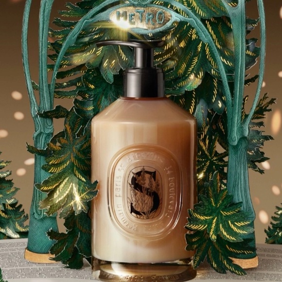 diptyque Other - Diptyque Softening Hand Wash in a refillable glass bottle